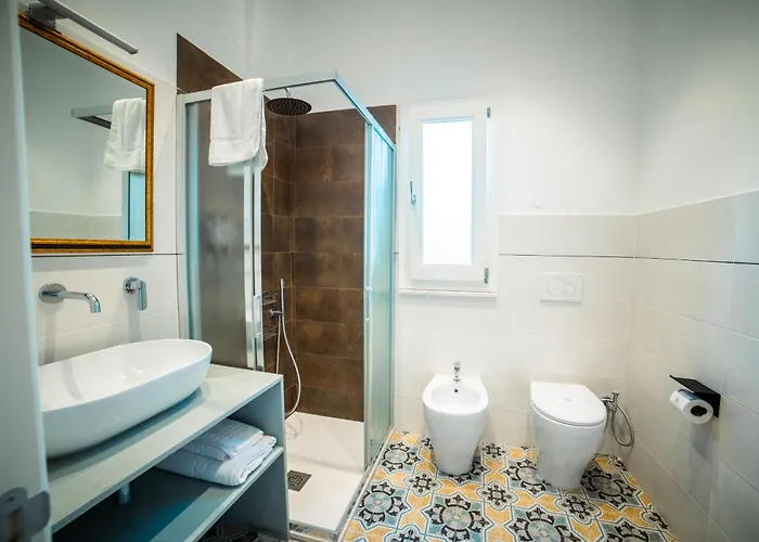 דירה Dimora Carafa לצ'ה